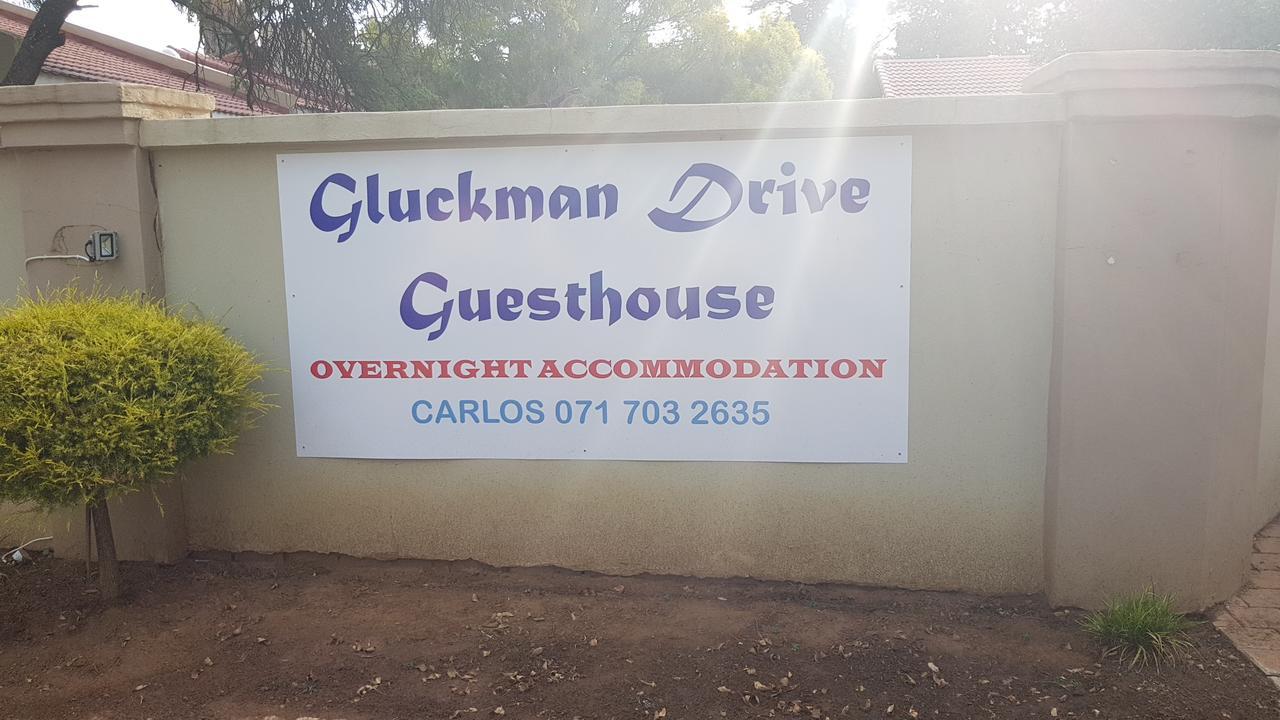 Gluckman Drive Guesthouse Велком Екстер'єр фото